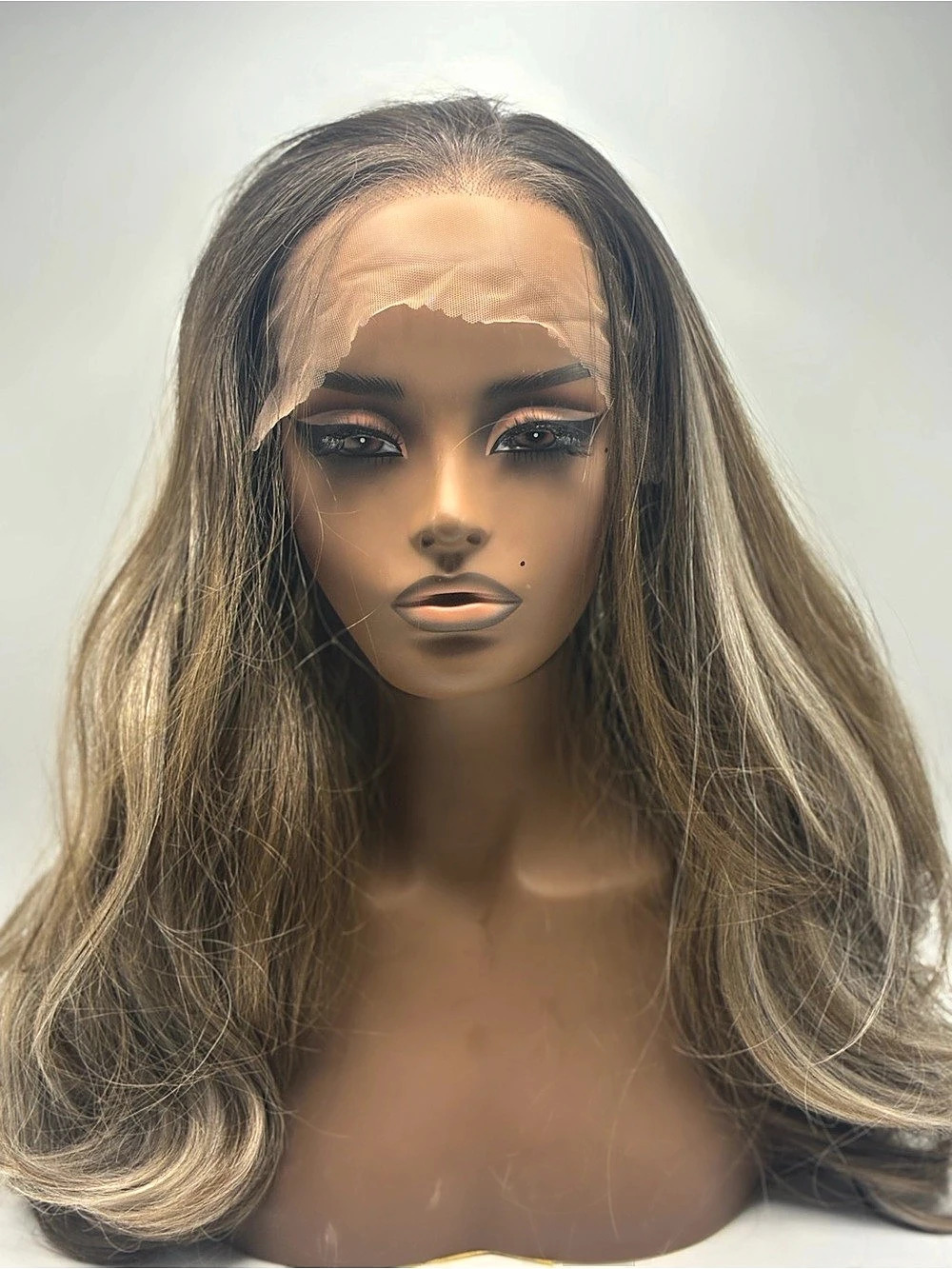 Lace Front Wavy Wig in Brown & Blonde. Synthetic wig. 22”